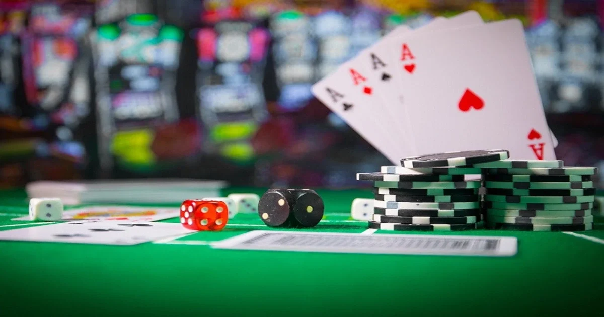 Luật chơi bài phỏm là gì?